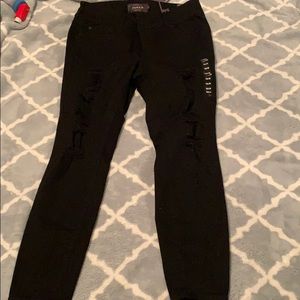 Torrid distressed black jegging